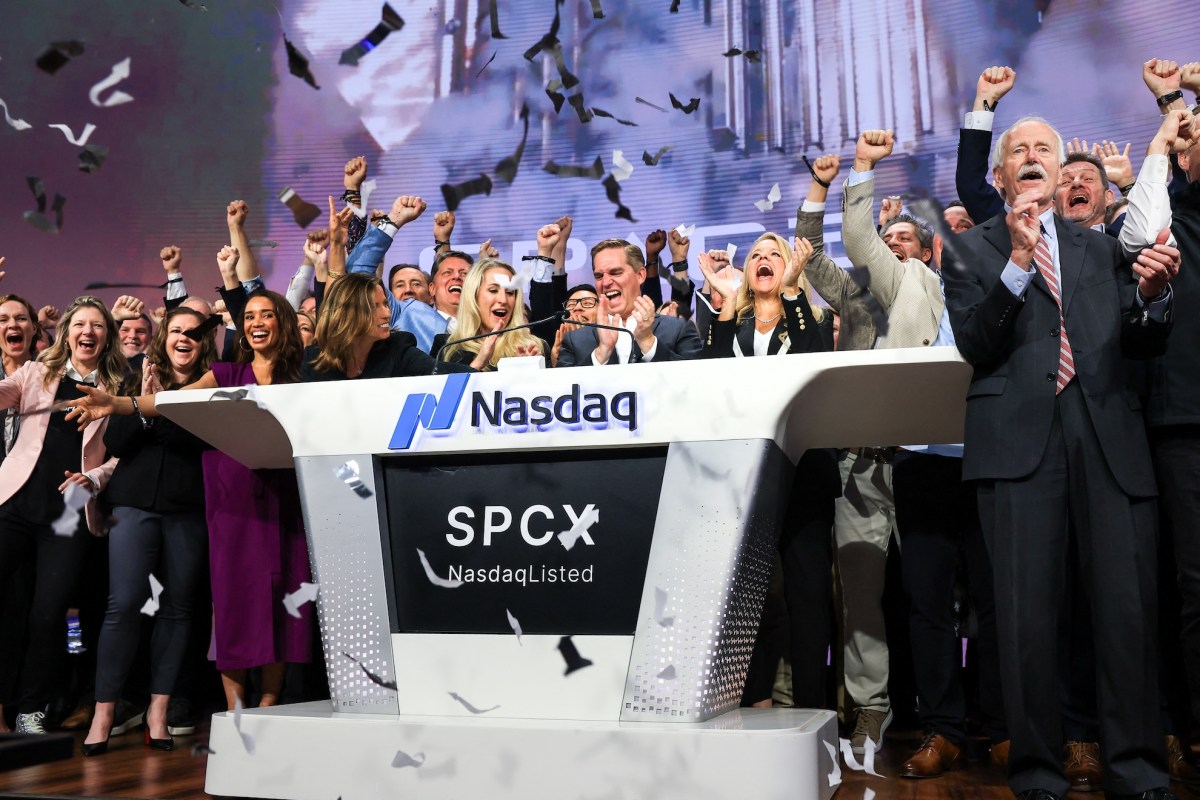 SpaceX IPO market analysis chart showing AI company trends